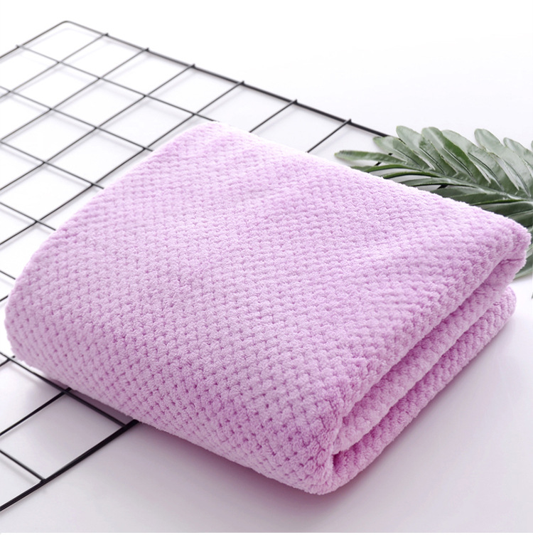 Pineapple Plaid Coral Velvet Bath Towel Men and Women Bathing Towel Factory Wholesale Wrapping Towel Absorbent Not Easy to Lint Large Kerchief Pineapple Plaid Coral Velvet Bath Towel Men and Women Bathing Towel Factory Wholesale Wrapping Towel Absorbent Not Easy to Lint Large Kerchief
