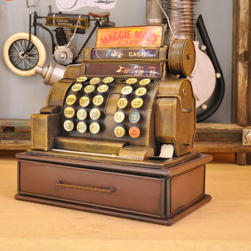 Retro old cash register model home soft decoration restaurant bar decorative arts and crafts.
