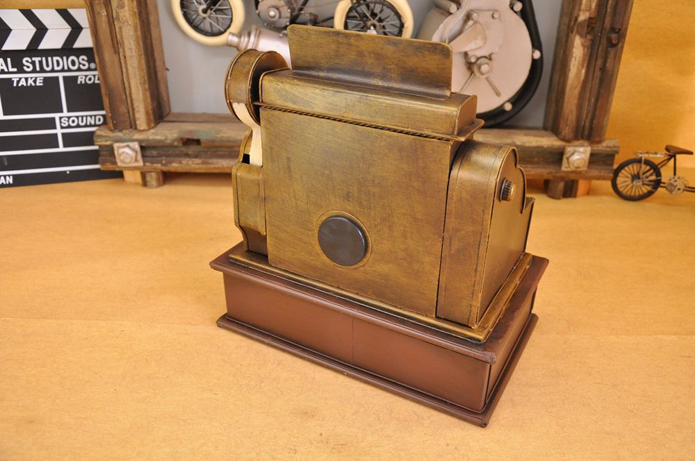 Retro old cash register model home soft decoration restaurant bar decorative arts and crafts. Retro old cash register model home soft decoration restaurant bar decorative arts and crafts.