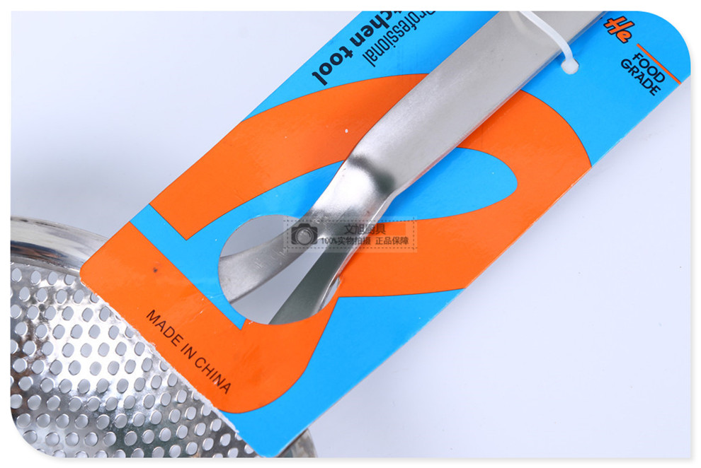 Stainless Steel Colander Long Handle Big Strainer Colander Household Kitchen Drain Oil Strainer Oil Dipper Hot Pot Slotted Ladle Colander Removing Oil Residue