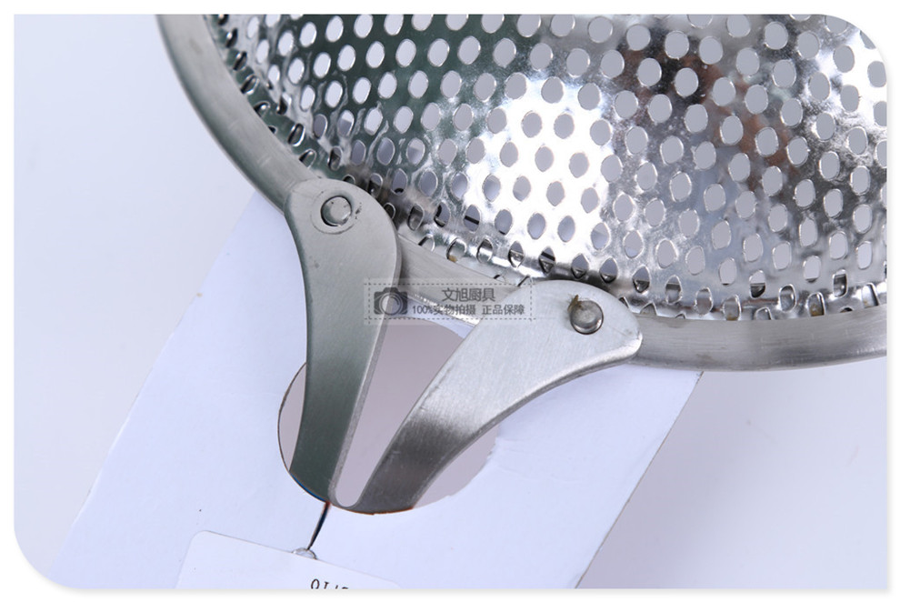 Stainless Steel Colander Long Handle Big Strainer Colander Household Kitchen Drain Oil Strainer Oil Dipper Hot Pot Slotted Ladle Colander Removing Oil Residue