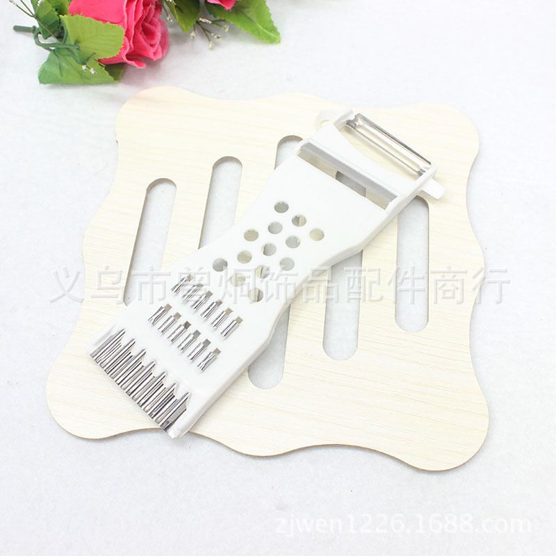 White multi-function fruit fruit paring knife Planer Planer planing fruit peeler dollar wholesale White multi-function fruit fruit paring knife Planer Planer planing fruit peeler dollar wholesale