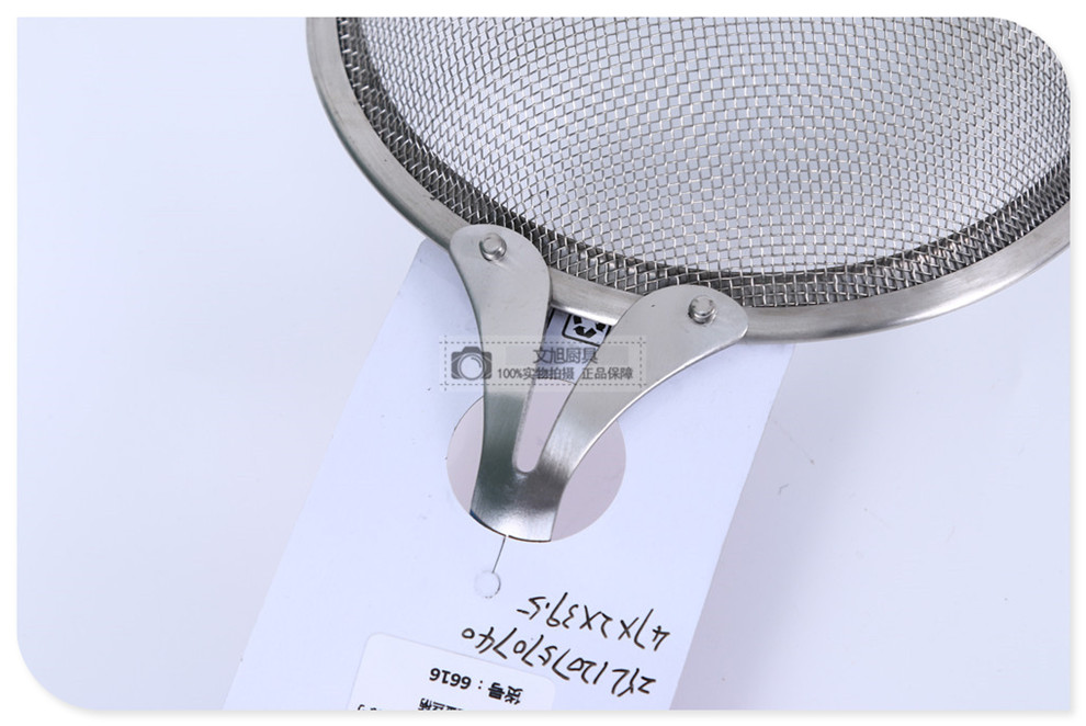 Stainless Steel Colander Household Kitchen Dumplings Noodles Strainer Wall Hanging Hot Pot Spoon Thickened Punching Frying Filter Strainer Stainless Steel Colander Household Kitchen Dumplings Noodles Strainer Wall Hanging Hot Pot Spoon Thickened Punching Frying Filter Strainer
