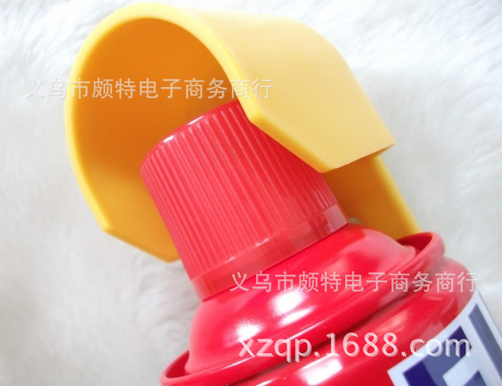 New mini fire extinguisher foam extinguisher car safety necessary with protective cover