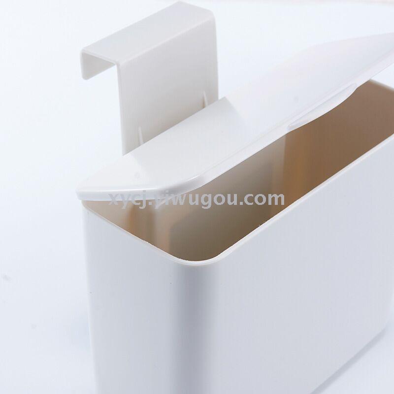 No punching can be attached to the bathroom water tank shelf No punching can be attached to the bathroom water tank shelf