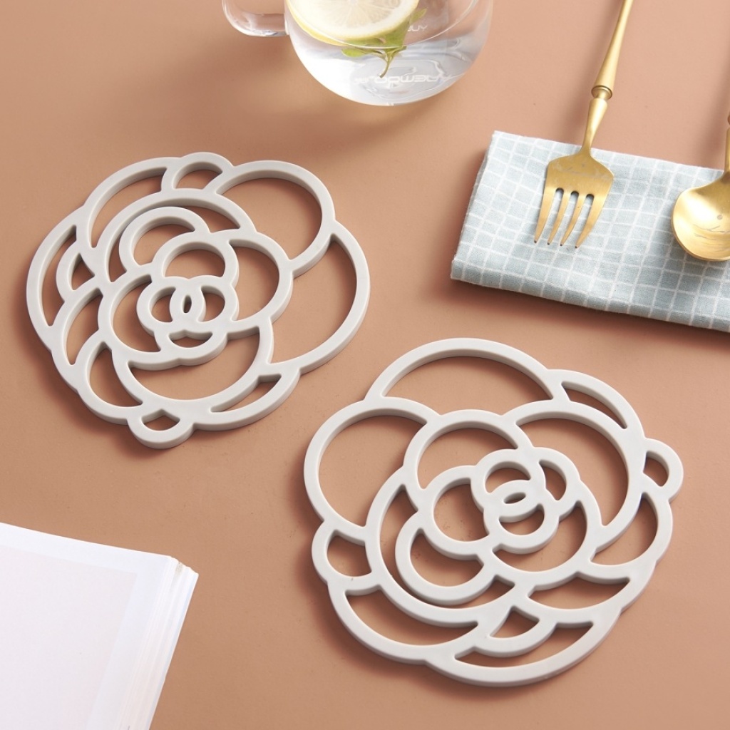 X36-5902 Nordic Fashion Simple Silicone Thermal Insulation Pad Dining Table Cushion Casserole Mat Coaster Anti-Scald and Heat-Resistant 2 Pack X36-5902 Nordic Fashion Simple Silicone Thermal Insulation Pad Dining Table Cushion Casserole Mat Coaster Anti-Scald and Heat-Resistant 2 Pack