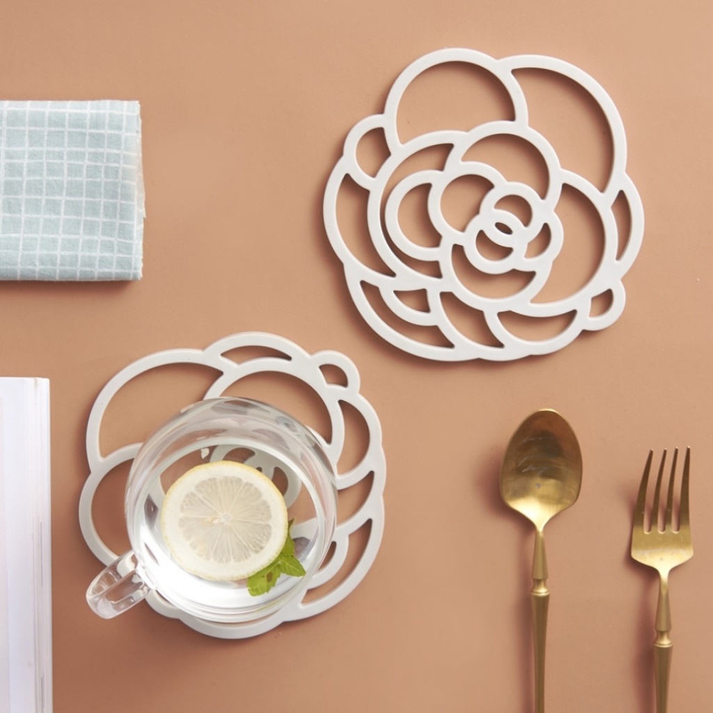 X36-5902 Nordic Fashion Simple Silicone Thermal Insulation Pad Dining Table Cushion Casserole Mat Coaster Anti-Scald and Heat-Resistant 2 Pack X36-5902 Nordic Fashion Simple Silicone Thermal Insulation Pad Dining Table Cushion Casserole Mat Coaster Anti-Scald and Heat-Resistant 2 Pack
