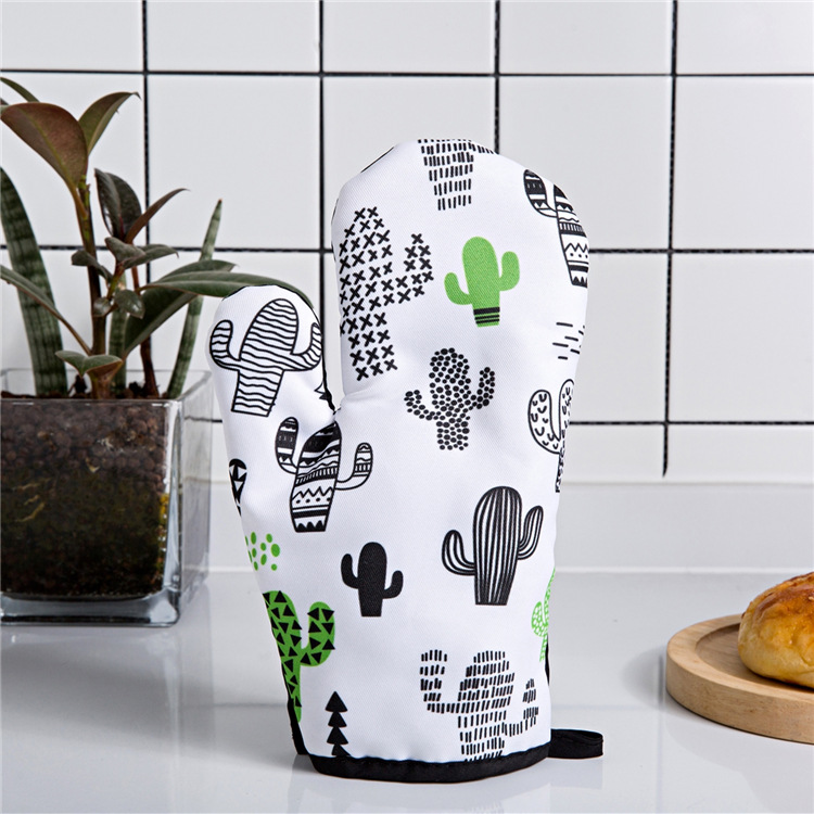 Kitchen Microwave Oven Heat Insulation Anti-Hot Gloves Microwave Insulation Pad High Temperature Resistant Oven Anti-Scald Baking Gloves