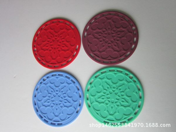Spot Thickened 8mm Square Honeycomb Silicone Placemat Non-Slip Mat Heat Insulation Potholder Desk Set Plate Sand Pot Pad Spot Thickened 8mm Square Honeycomb Silicone Placemat Non-Slip Mat Heat Insulation Potholder Desk Set Plate Sand Pot Pad