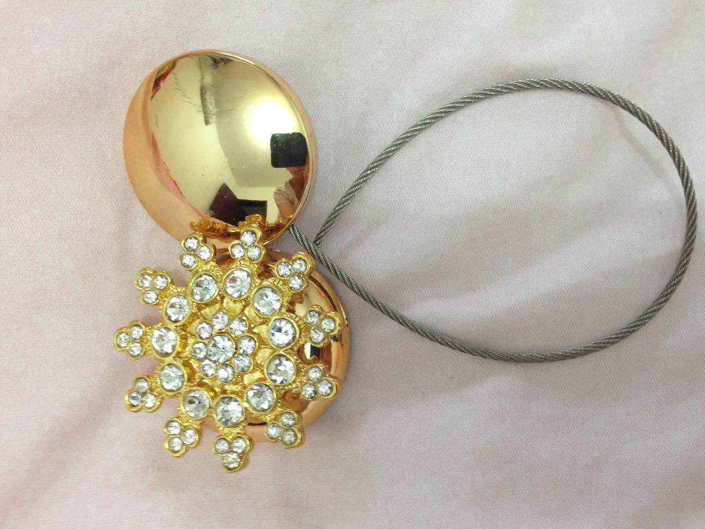 European high-grade alloy rhinestones creative Joker magnetic curtain curtains tied straps ball clasp