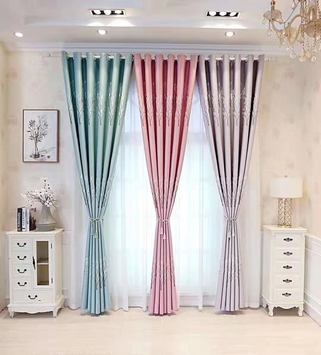 Curtain * European and American style living room bedroom thick curtains bo long home textile factory direct sales Curtain * European and American style living room bedroom thick curtains bo long home textile factory direct sales