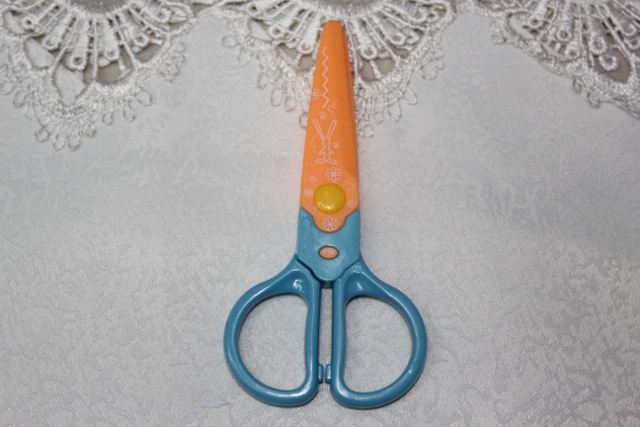 Kai-Bo metal factory in Yiwu KAIBO 8,021 lace plastic scissors scissors