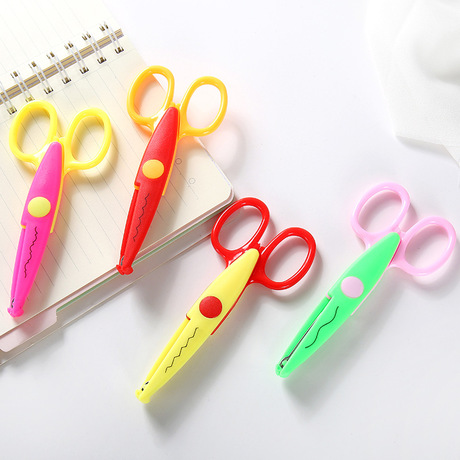 Children&#039;s Scissors Safety Manual Scissor Kindergarten Handmade DIY Scissors round Head Paper Cutting Student Plastic Scissors Wholesale