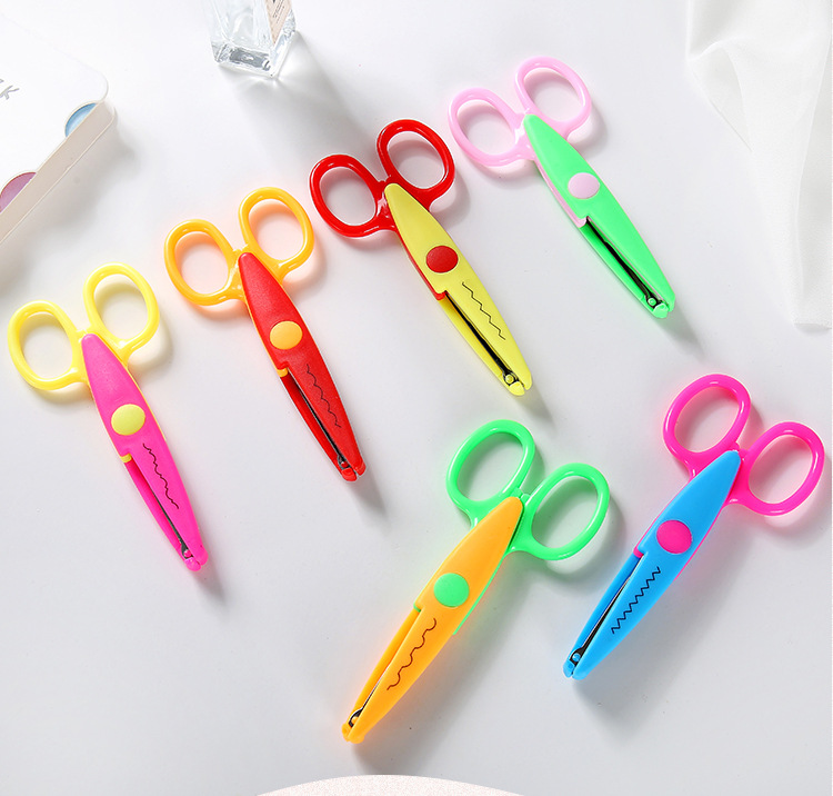 Children's Scissors Safety Manual Scissor Kindergarten Handmade DIY Scissors round Head Paper Cutting Student Plastic Scissors Wholesale