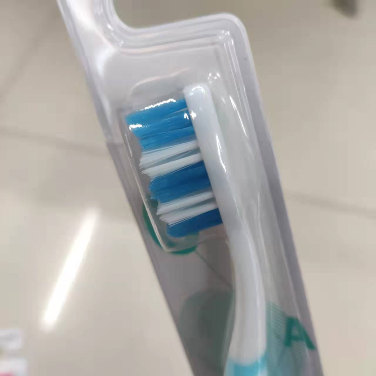 Daily Necessities Toothbrush Wholesale South Jele 5212 Wave Type Medium Hair Toothbrush Daily Necessities Toothbrush Wholesale South Jele 5212 Wave Type Medium Hair Toothbrush