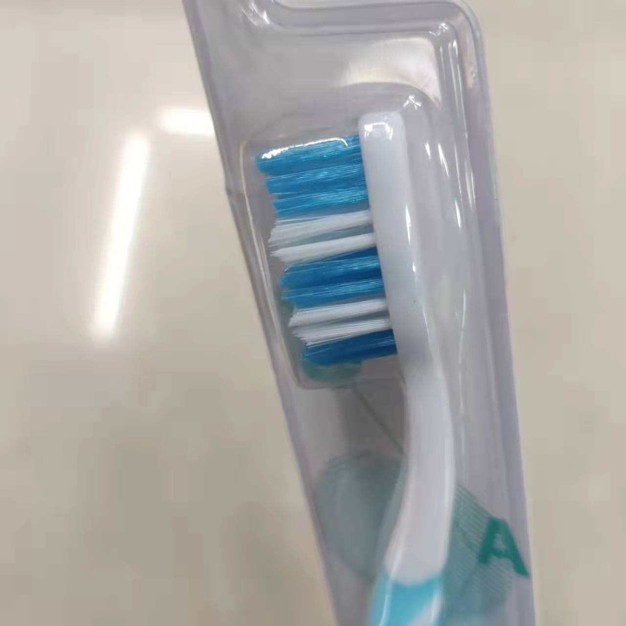 Daily Necessities Toothbrush Wholesale South Jele 5212 Wave Type Medium Hair Toothbrush Daily Necessities Toothbrush Wholesale South Jele 5212 Wave Type Medium Hair Toothbrush