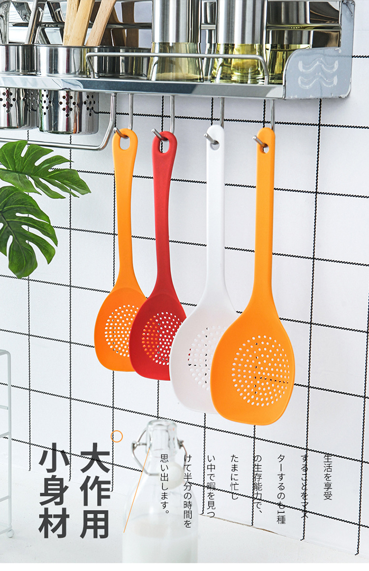 Multi-function colander ladles household skimmer stir-fry titanium spatula mixed color kitchen supplies three specifications Multi-function colander ladles household skimmer stir-fry titanium spatula mixed color kitchen supplies three specifications