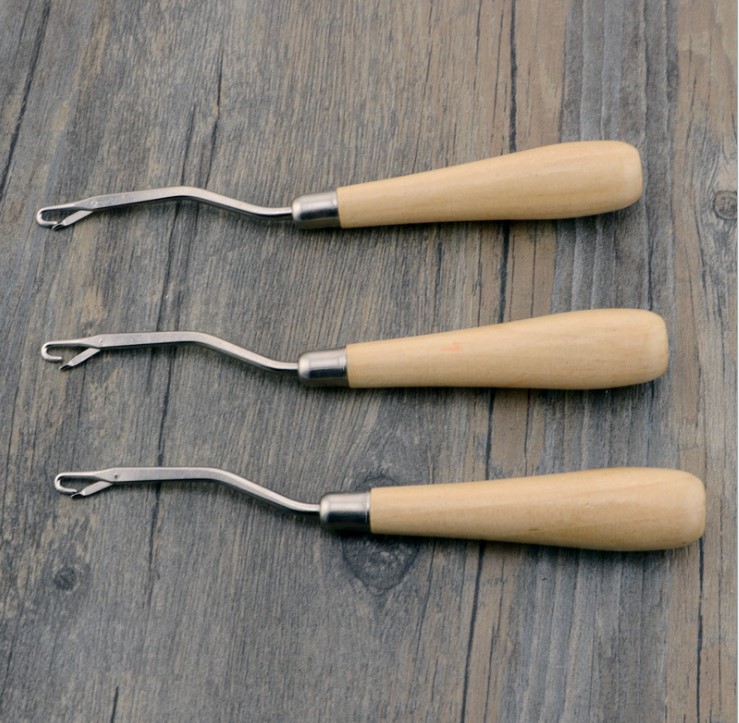 Factory Direct Sales Wooden Handle Crochet Hook for Hair Wig Knitting Crochet Wig Special Hair Extension Tools Wholesale Crochet