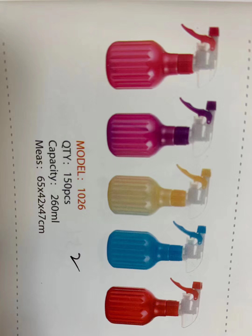 Plastic sprayer hand clasp pearlescent spray bottle Plastic sprayer hand clasp pearlescent spray bottle