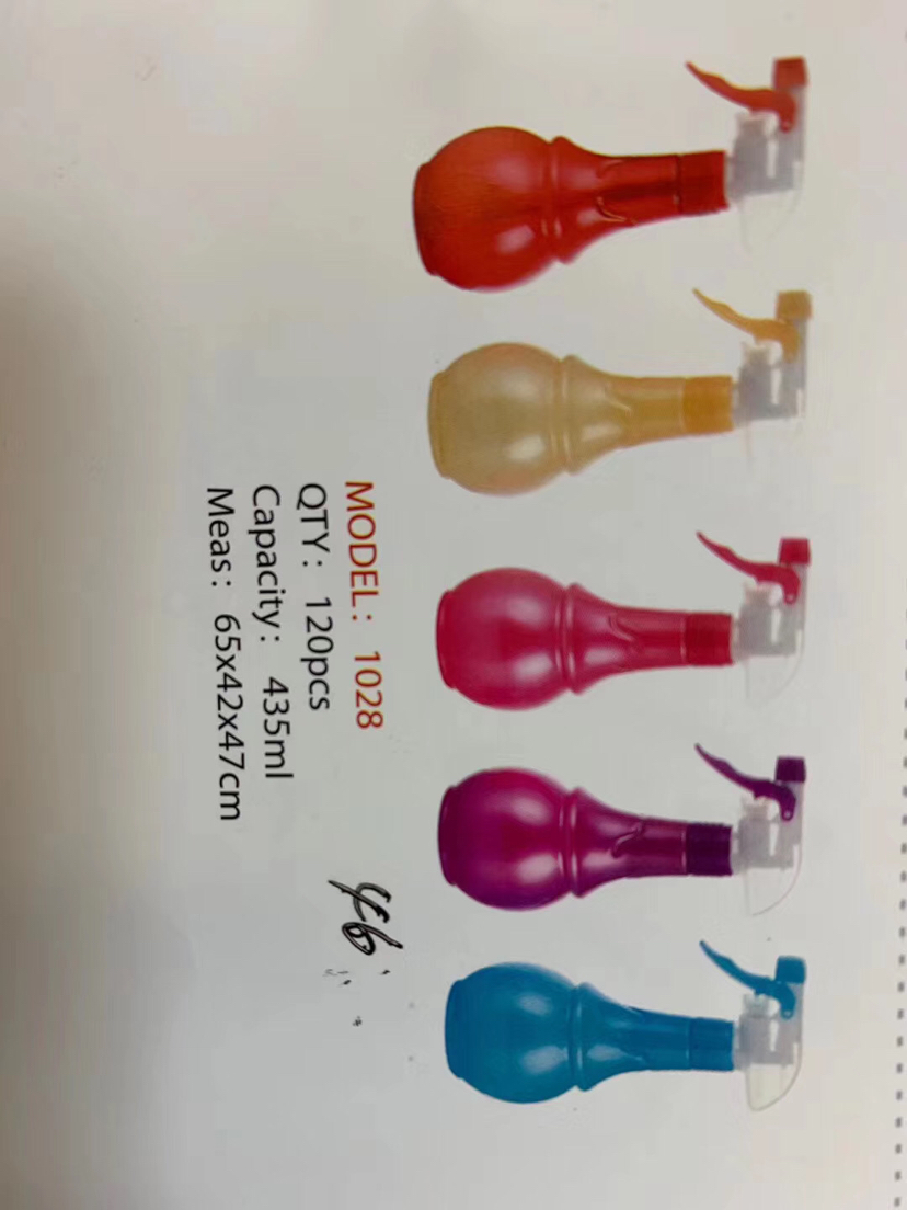 Plastic sprayer hand clasp pearlescent spray bottle Plastic sprayer hand clasp pearlescent spray bottle