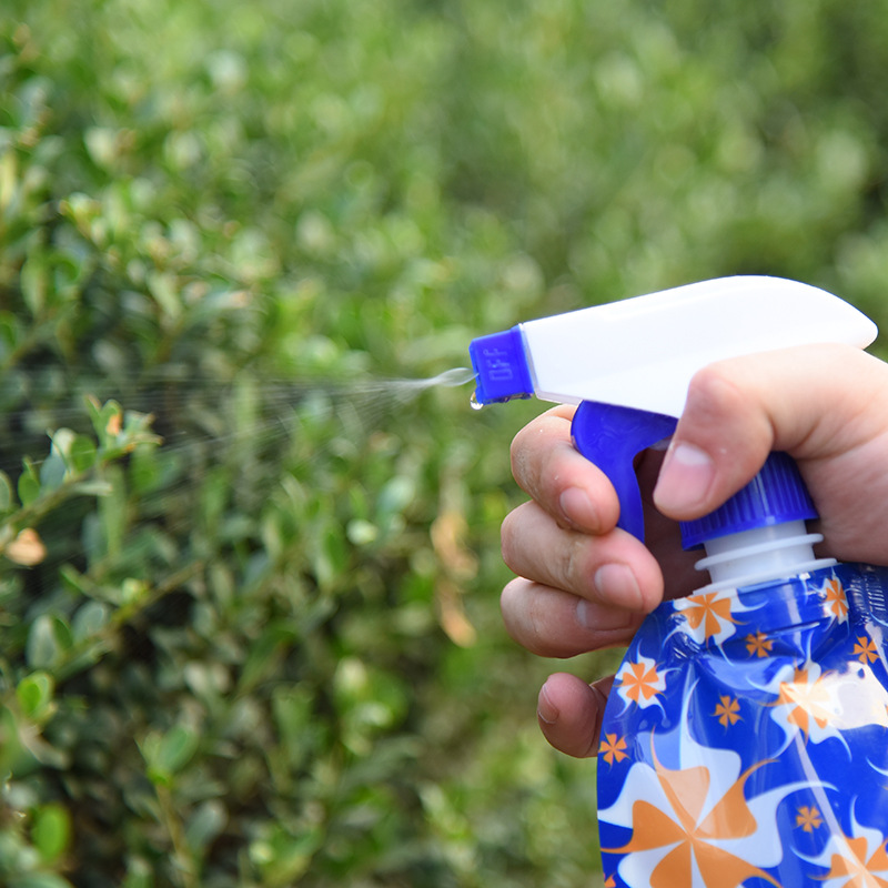 Folding flower watering can plastic hand - pressed watering can portable Folding sprayer to printing the spray bottle