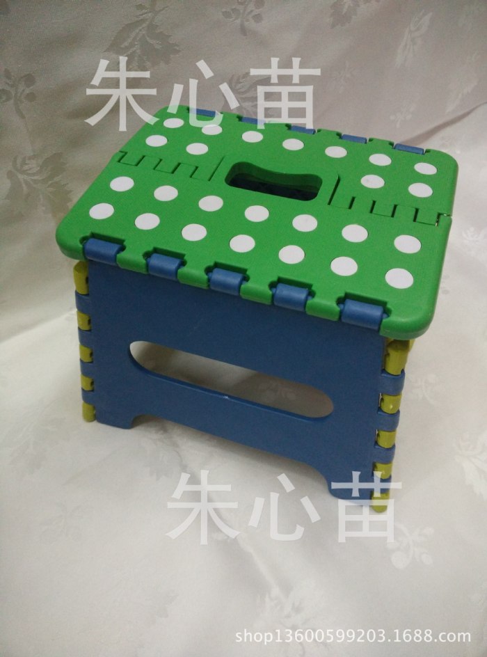 Manufacturer wholesale size portable plastic folding stool plastic cartoon stool plastic children folding stool Manufacturer wholesale size portable plastic folding stool plastic cartoon stool plastic children folding stool