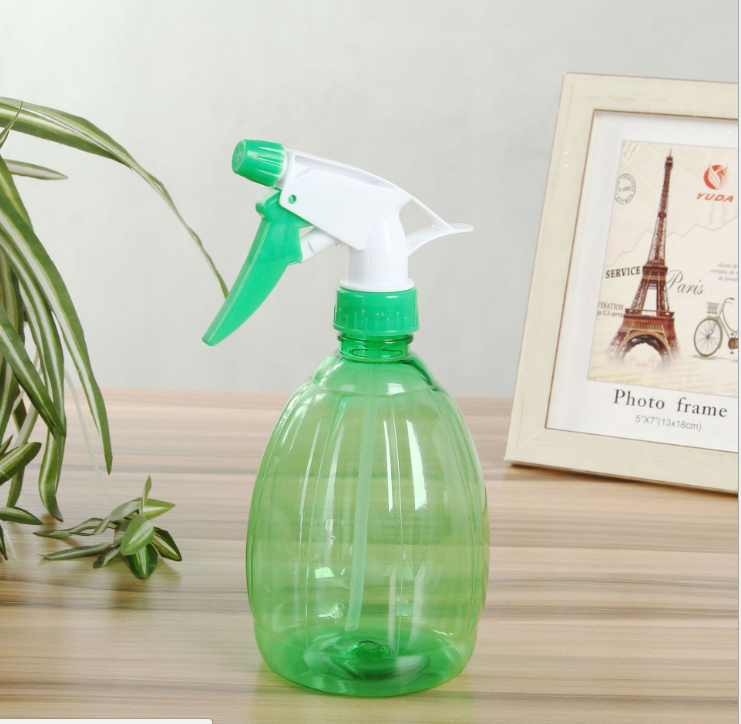 Then hand - in - hand plastic flower sprayer balcony household plant sprinkling kettle removable garden sprinkler