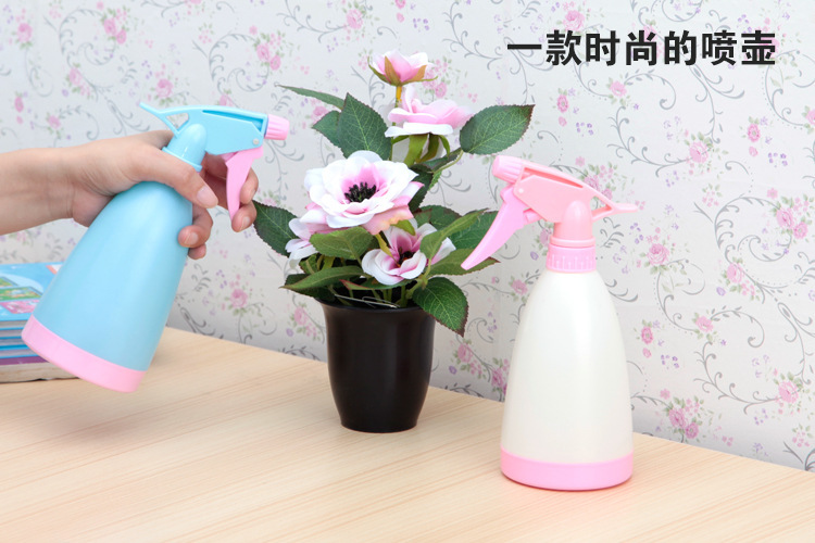 500ML spray bottle hand pressure plastic flower sprayer candy color sprinkling canister garden matching spray bottle