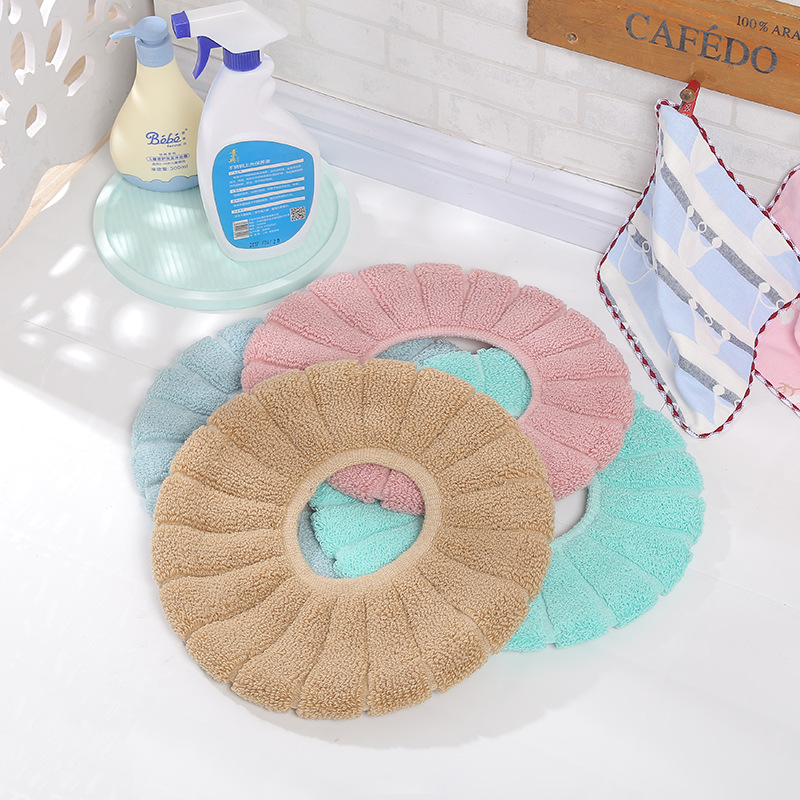 In the autumn and winter of 2018, single o-type toilet seat cushion is equipped with thickened toilet seat cushion, and o-type toilet seat cushion is wholesale In stock hl-0015