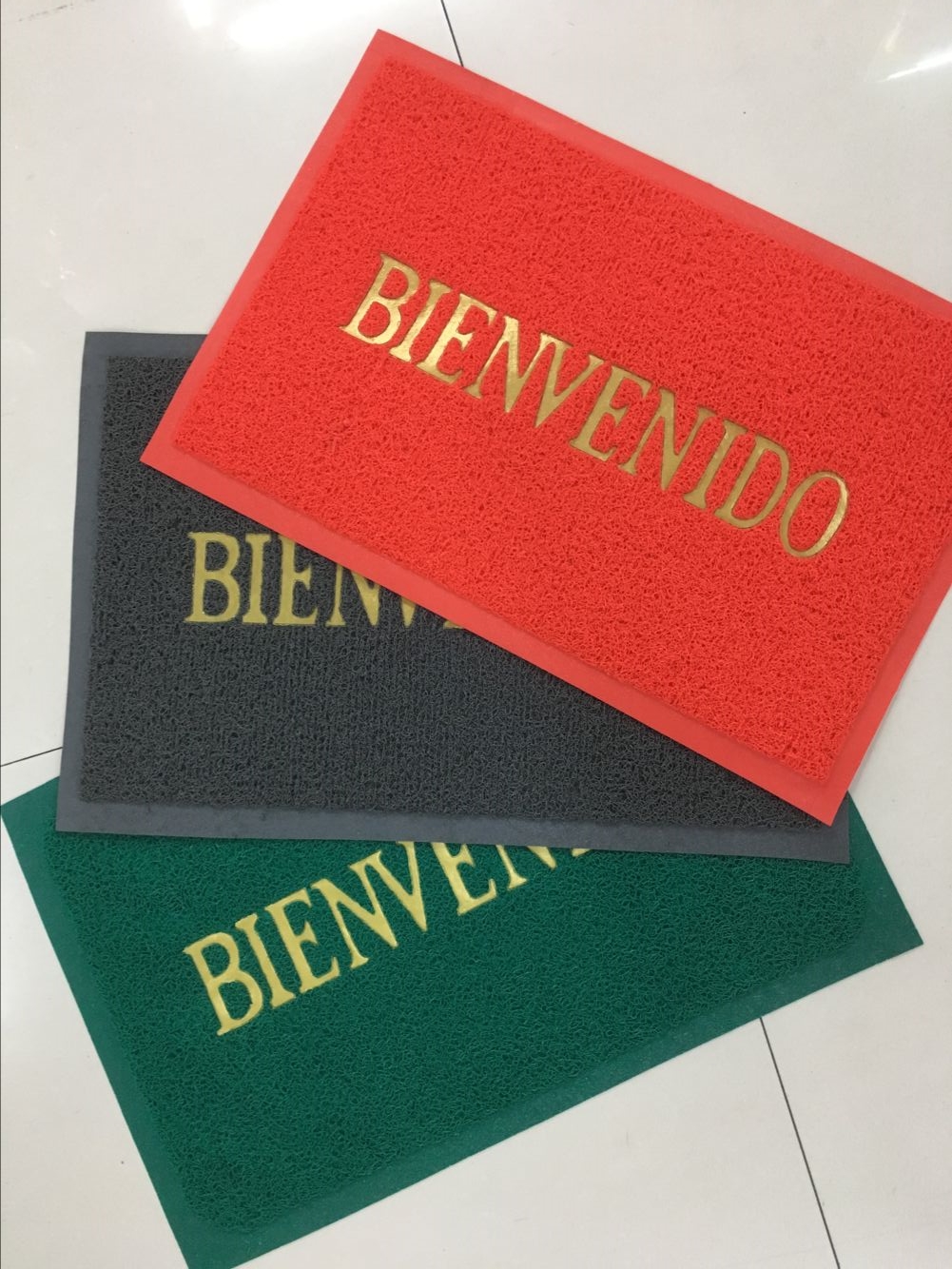 Thin wire drawing English, Spanish, Portuguese, PVC mat, wire drawing mat, door mat, non-slip mat Thin wire drawing English, Spanish, Portuguese, PVC mat, wire drawing mat, door mat, non-slip mat