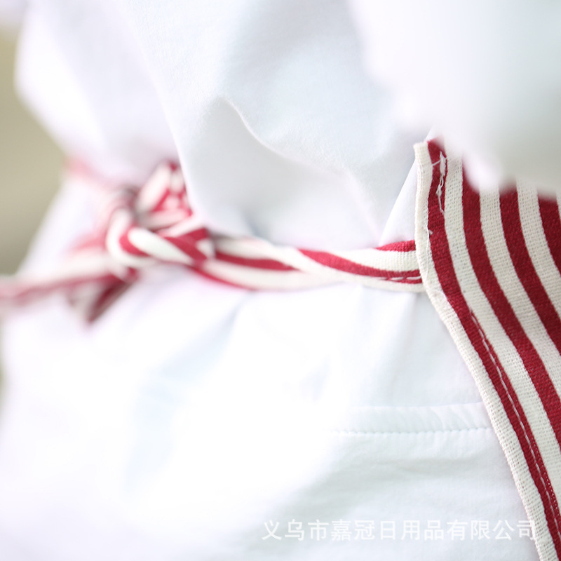 Ms. Han's lady's sleeveless apron with a striped canvas lady's apron and a custom-made logo for the non-woven household Ms. Han's lady's sleeveless apron with a striped canvas lady's apron and a custom-made logo for the non-woven household