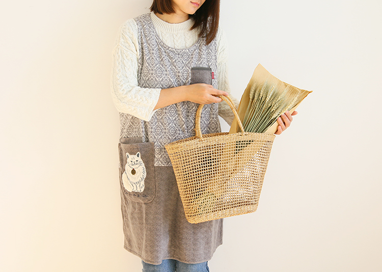 Daily Order Autumn and Winter Thick Warm Overclothes Bib Kitchen Baking Floral Cafe Painting Long Sleeve Apron
