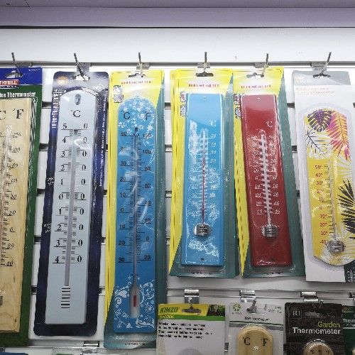 Thermometer of iron sheet inside and outside Thermometer of kerosene Thermometer garden Thermometer