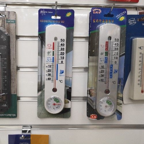 Thermometer of iron sheet inside and outside Thermometer of kerosene Thermometer garden Thermometer