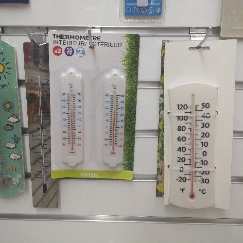 Thermometer of iron sheet inside and outside Thermometer of kerosene Thermometer garden Thermometer