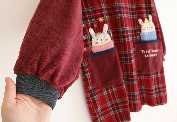 Daily Order Autumn and Winter Thick Warm Overclothes Bib with Sleeves Kitchen Baking Floral Coffee Shop Painting Long Sleeve Apron Daily Order Autumn and Winter Thick Warm Overclothes Bib with Sleeves Kitchen Baking Floral Coffee Shop Painting Long Sleeve Apron