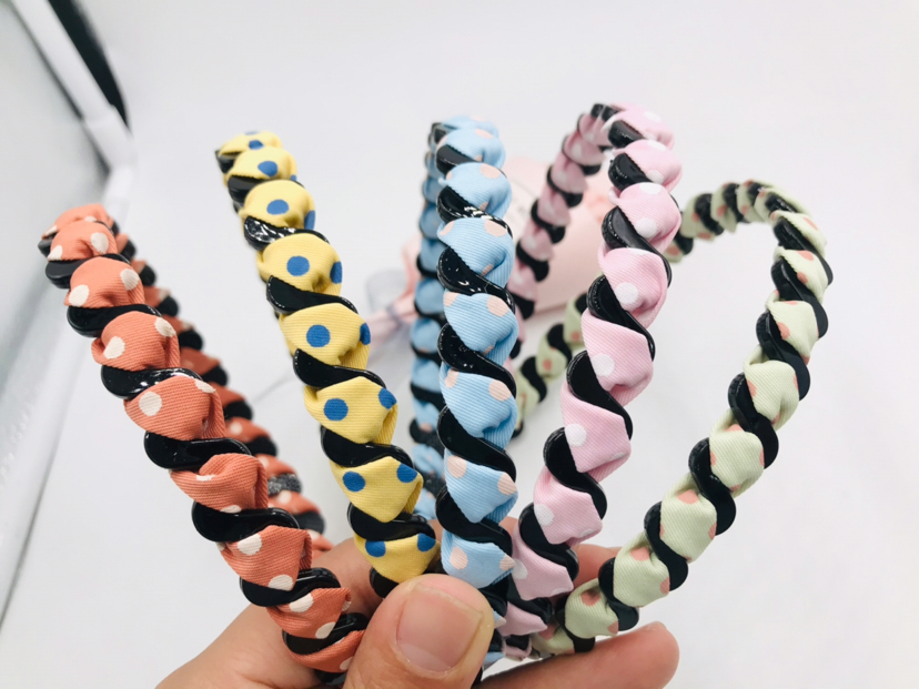 Headband Women's Face Washing Toothed Non-Slip Hairpin Cloth Hairpin All-Match Outing Headband Korean Simple Hair Head Buckle Headband Women's Face Washing Toothed Non-Slip Hairpin Cloth Hairpin All-Match Outing Headband Korean Simple Hair Head Buckle