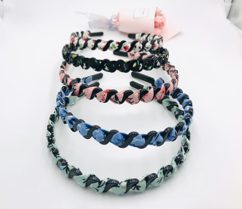 Headband Women's Face Washing Toothed Non-Slip Hairpin Cloth Hairpin All-Match Outing Headband Korean Simple Hair Head Buckle Headband Women's Face Washing Toothed Non-Slip Hairpin Cloth Hairpin All-Match Outing Headband Korean Simple Hair Head Buckle