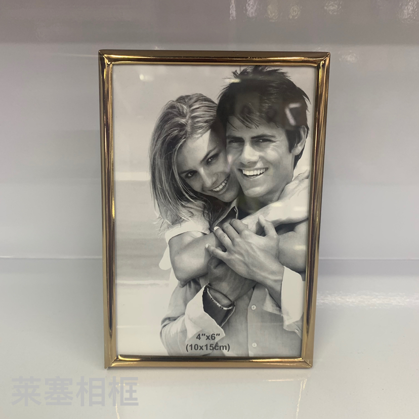 Small Edge Iron Plating Golden Glass Creative Decoration Photo Home Decorative Gift Crafts Metal Photo Frame