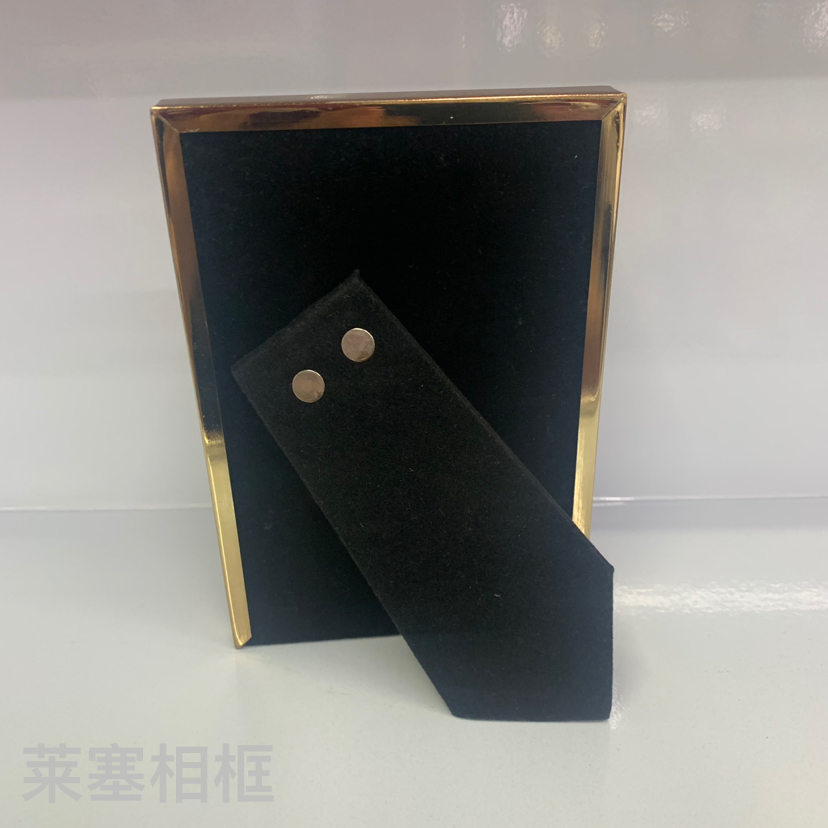 Small Edge Iron Plating Golden Glass Creative Decoration Photo Home Decorative Gift Crafts Metal Photo Frame