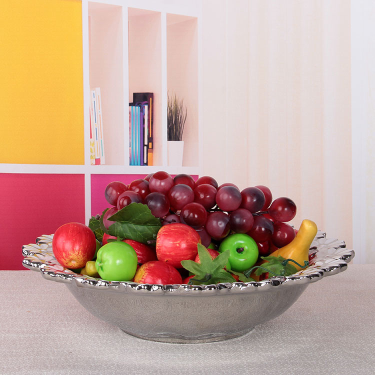 Gao Bo Decorated Home Home decor tall feet white Chrysanthemum-free ceramic fruit ceramic crafts