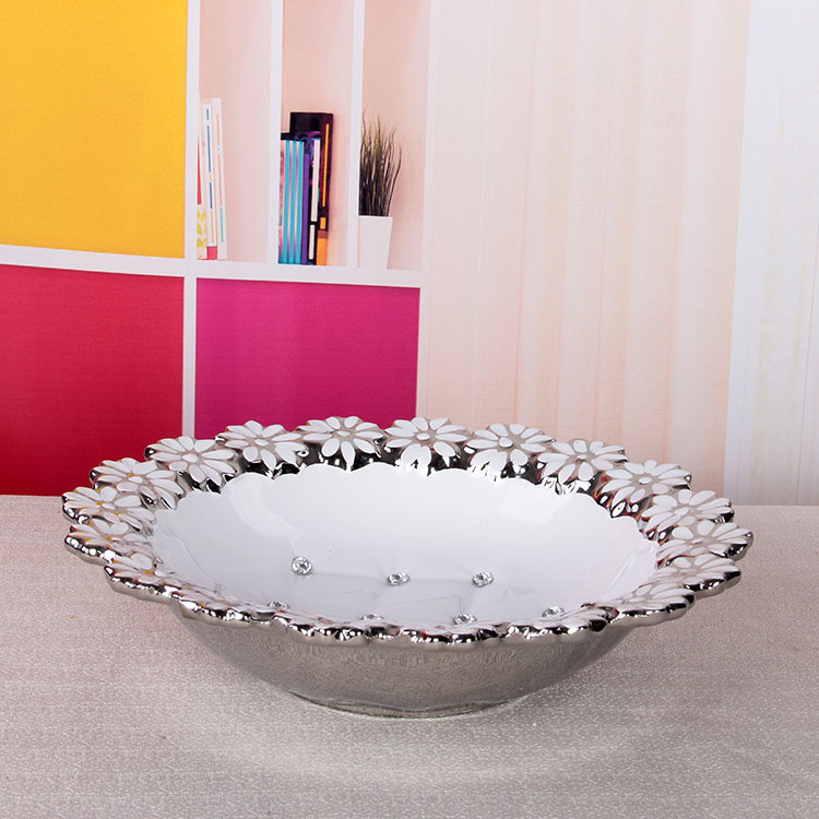 Gao Bo Decorated Home Home decor tall feet white Chrysanthemum-free ceramic fruit ceramic crafts