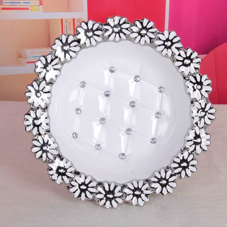 Gao Bo Decorated Home Home decor tall feet white Chrysanthemum-free ceramic fruit ceramic crafts