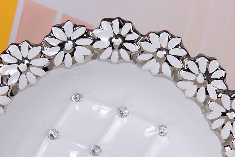 Gao Bo Decorated Home Home decor tall feet white Chrysanthemum-free ceramic fruit ceramic crafts