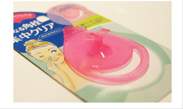 South Korea beauty massage brush silicone pore clean blackhead cutin nasal wash brush strawberry nose artifact