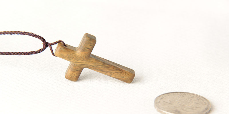 Cherish Solid Wood Cross Necklace Red Sandalwood Guajacwood Ebony Pendant Fashion Casual Ornament Yishu Home Crafts Cherish Solid Wood Cross Necklace Red Sandalwood Guajacwood Ebony Pendant Fashion Casual Ornament Yishu Home Crafts