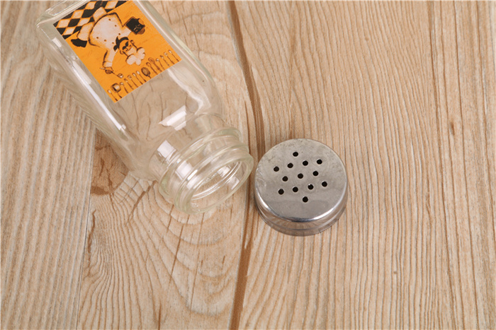 Seasoning bottle pepper salt powder chicken essence kitchen outdoor barbecue oning bottle Seasoning bottle pepper salt powder chicken essence kitchen outdoor barbecue oning bottle