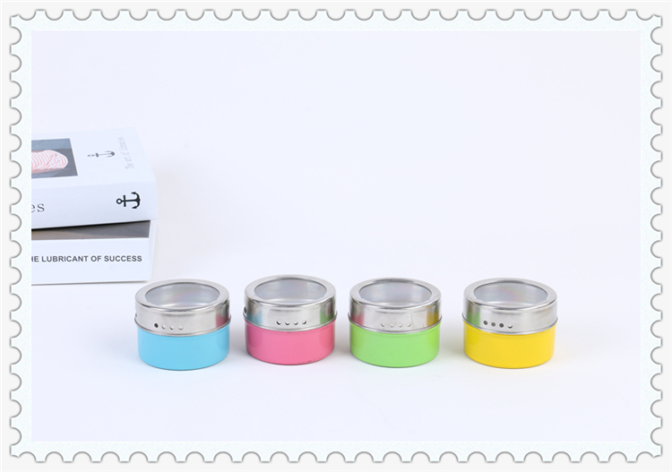 Home kitchen with a small cylindrical shape seasoning jar seasoning bottle color'm so far