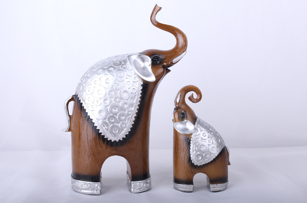 Resin Crafts Thai Wood Grain Mother and Child Elephant Home Decoration Technology Gift Animal Decoration Special Price 25 Yuan Resin Crafts Thai Wood Grain Mother and Child Elephant Home Decoration Technology Gift Animal Decoration Special Price 25 Yuan