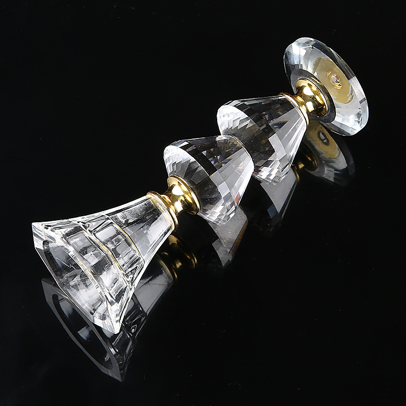 Factory Direct Sales Creative Simple And Light Luxury American Style Furnishings Wedding Props Crystal Candlestick Crystal Crafts Ornaments Factory Direct Sales Creative Simple And Light Luxury American Style Furnishings Wedding Props Crystal Candlestick Crystal Crafts Ornaments
